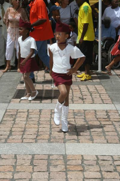 LA CAPITAINE DES PETITES AMAZONES